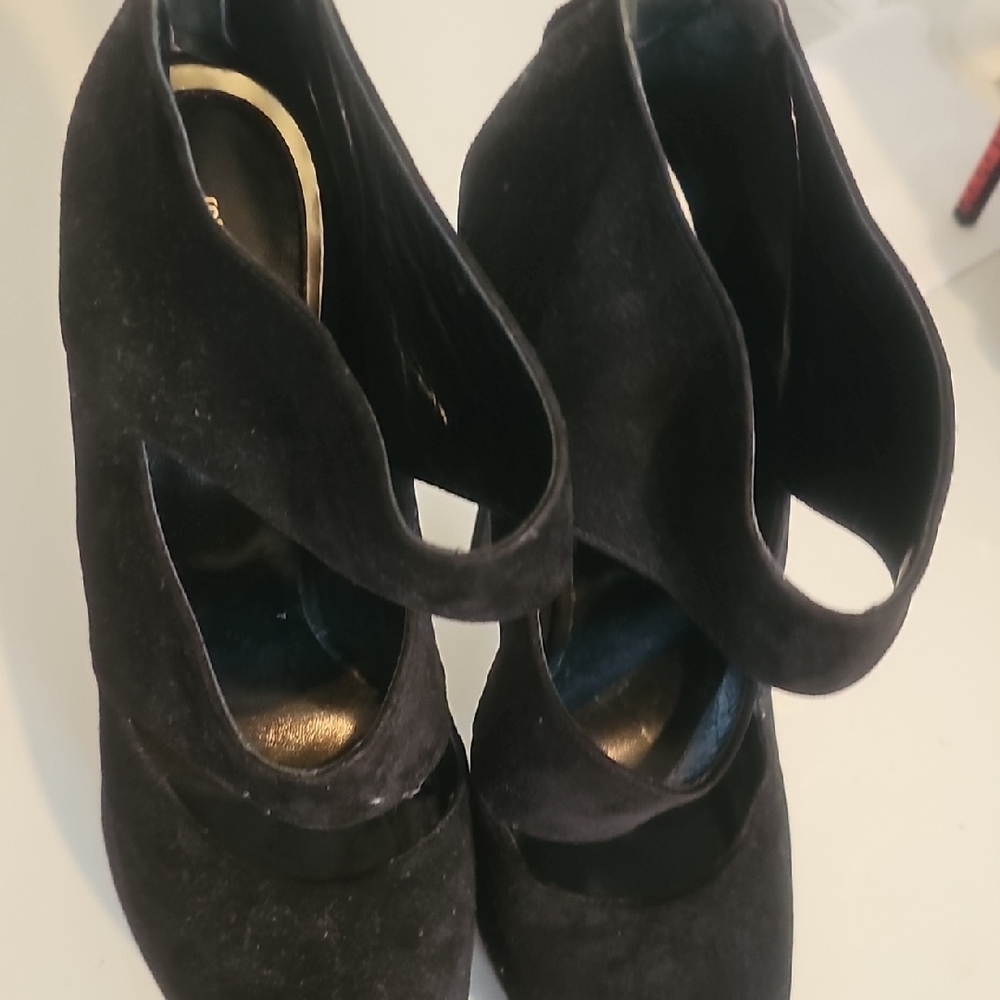 Elegant Black Women's Shoes